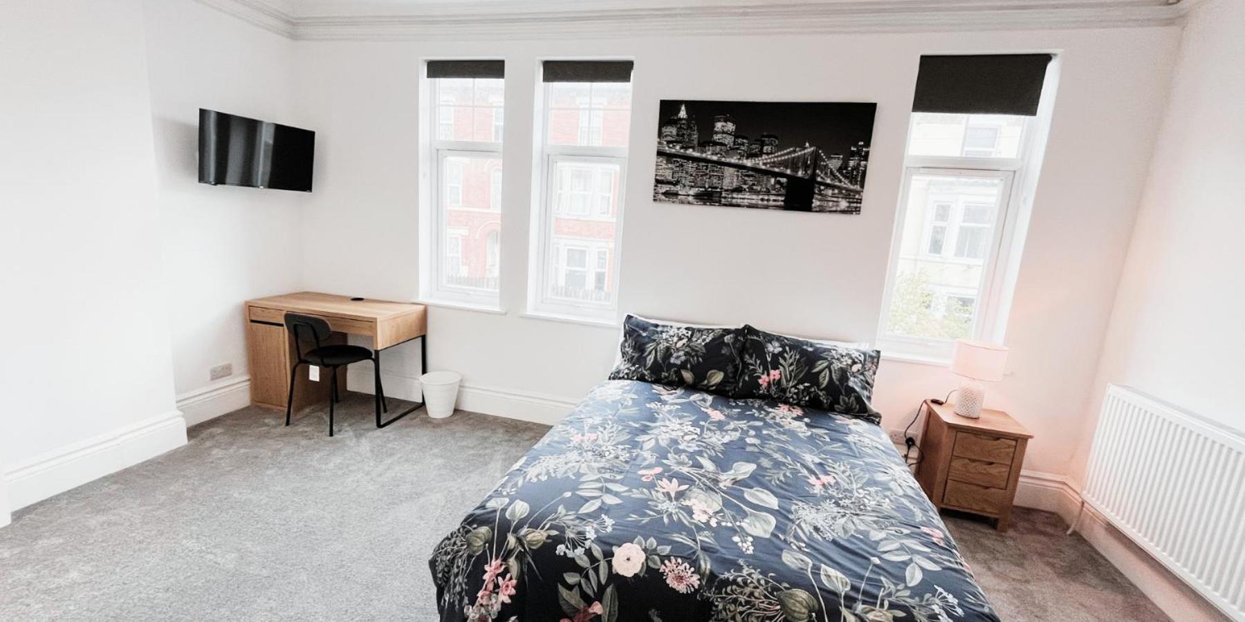 Spacious Room In Modern House Near 노팅엄 외부 사진